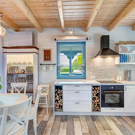 Nyaraló Niebieski Kamień Pomorski